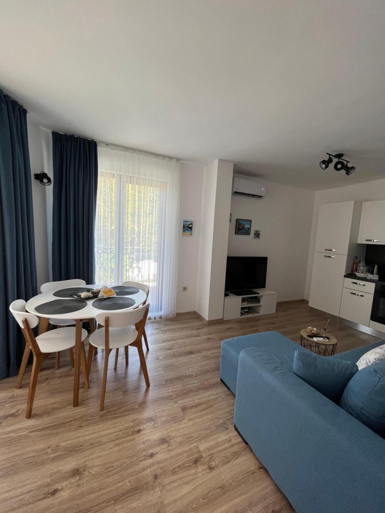 Azzurro Premium Apartment On Bulevard Bogoridi Μπουργκάς Εξωτερικό φωτογραφία